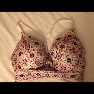 36DD Victoria’s Secret bra